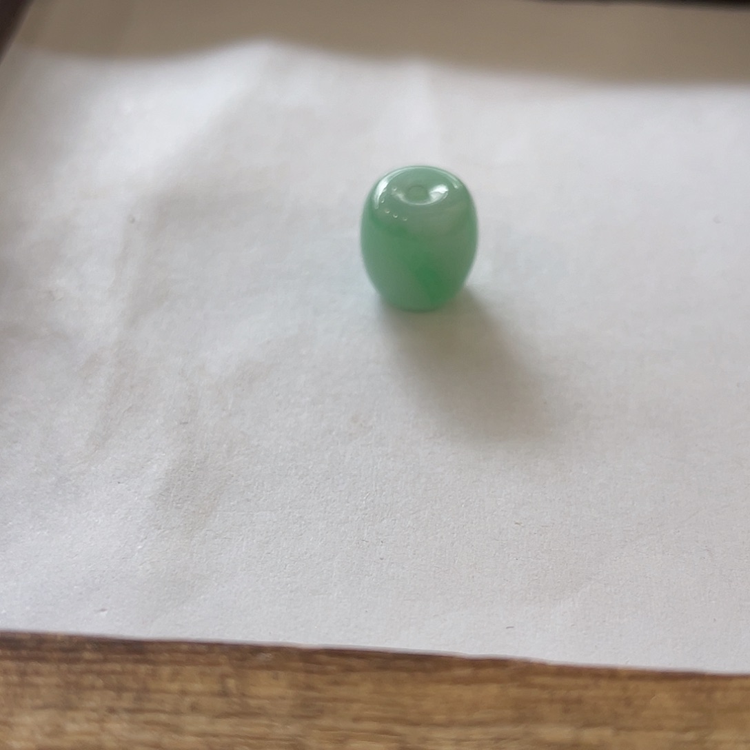 翡翠未镶嵌吊坠(不含链)伦**妹