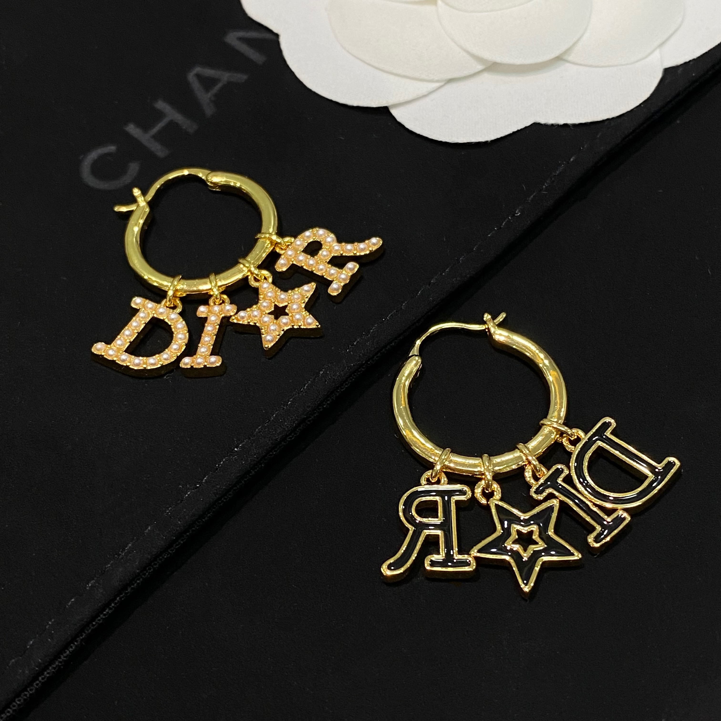 铜合金仿珍珠耳饰 25年早春新款四字母五角星流苏耳环