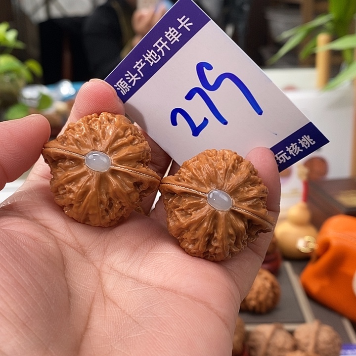 文玩核桃把件35.5银镶玉肉球宫灯279号