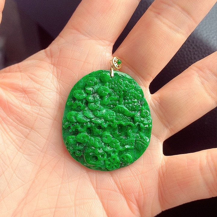 翡翠颈饰18K金镶嵌翡翠