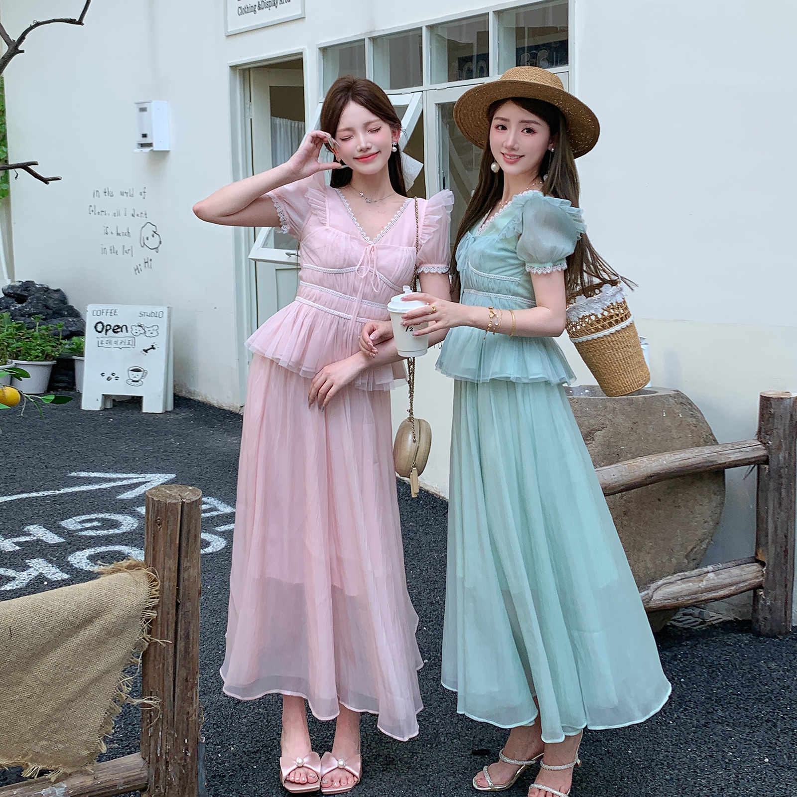 冰冰来了【夏日物语】法式小众设计感温柔短袖高腰半裙套装27197