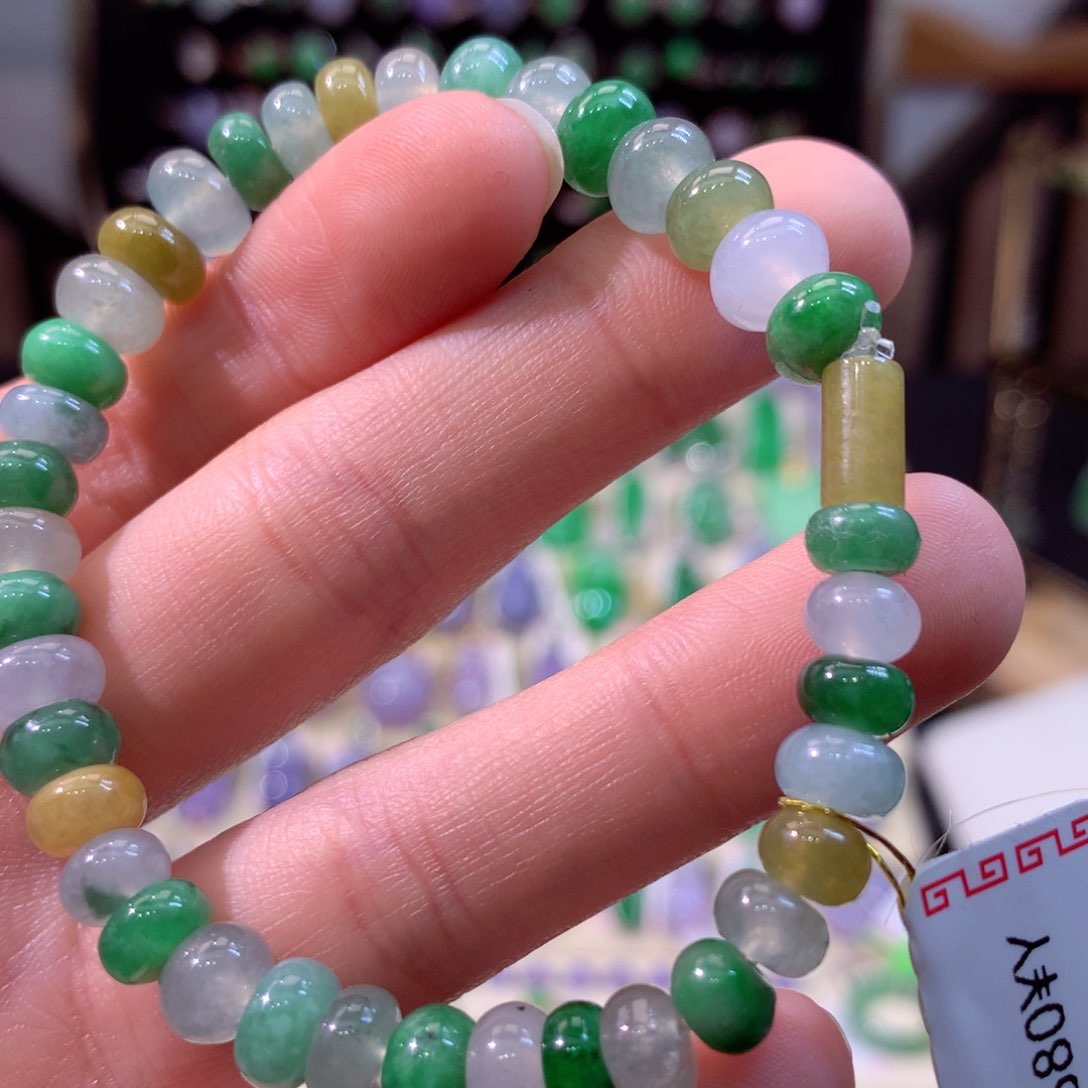 翡翠手链未镶嵌翡翠