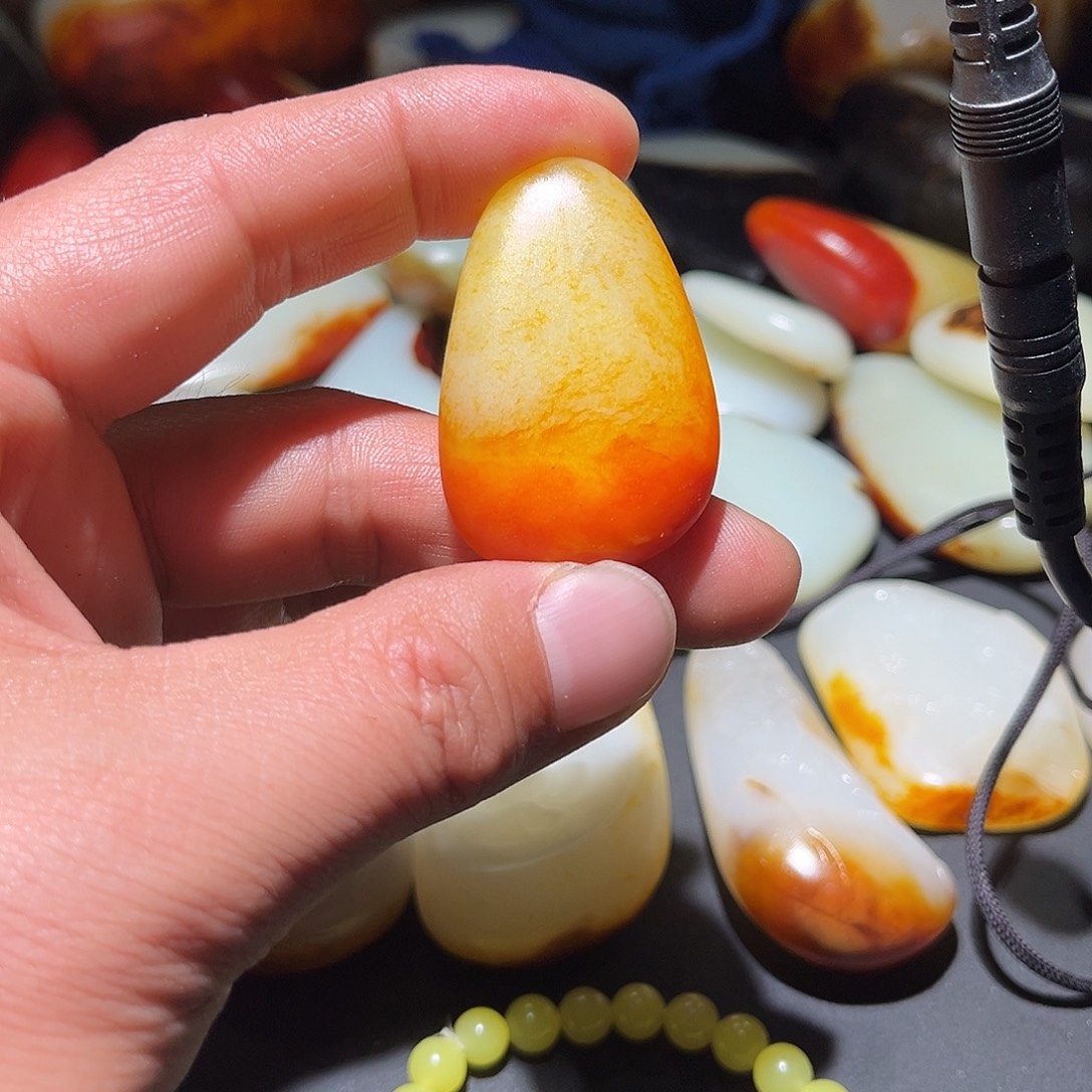 和田玉（糖玉）未镶嵌挂件