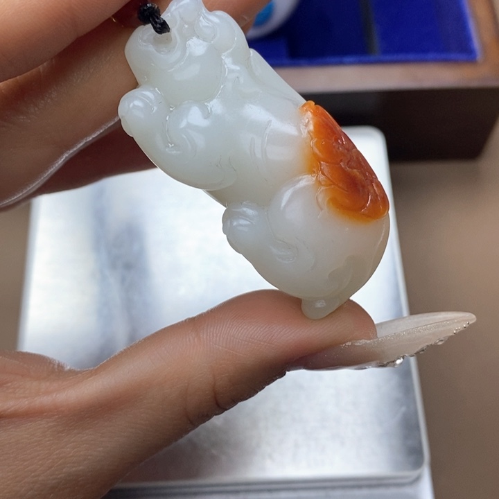 和田玉挂件未镶嵌遇**！G