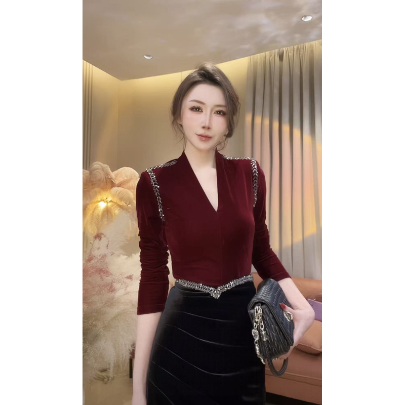 【美美专享】551812秋冬新款钻边V领修身T恤上衣女