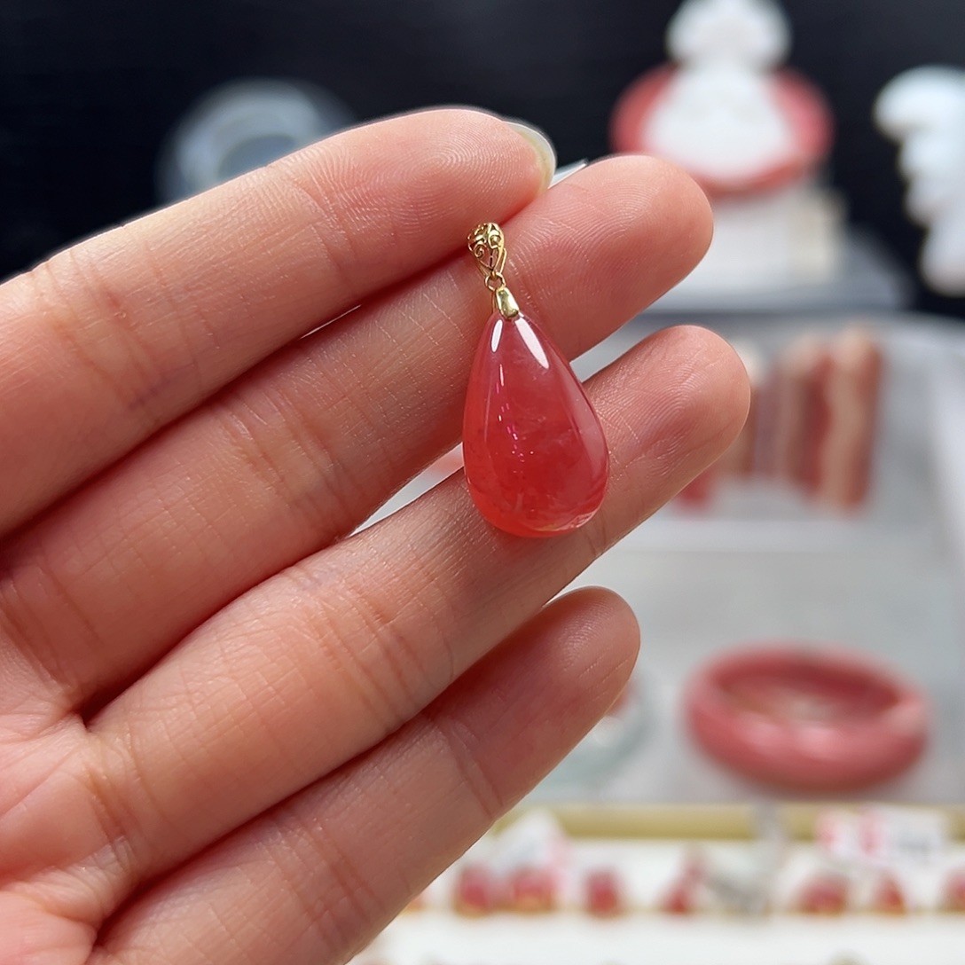 菱锰矿（红纹石）18K金镶嵌吊坠(不含链)