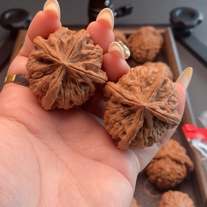 吊坠文玩核桃四棱