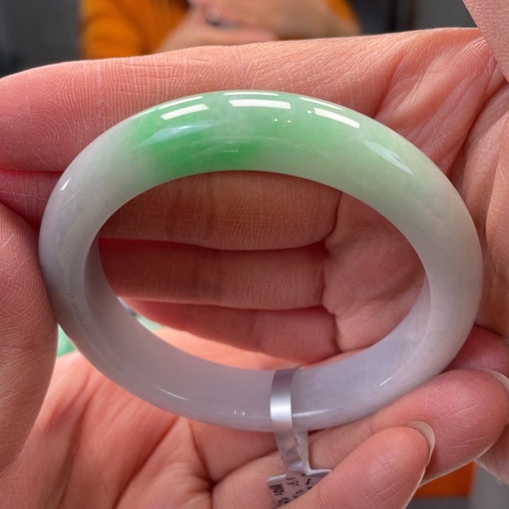 翡翠未镶嵌手镯缅甸翡翠