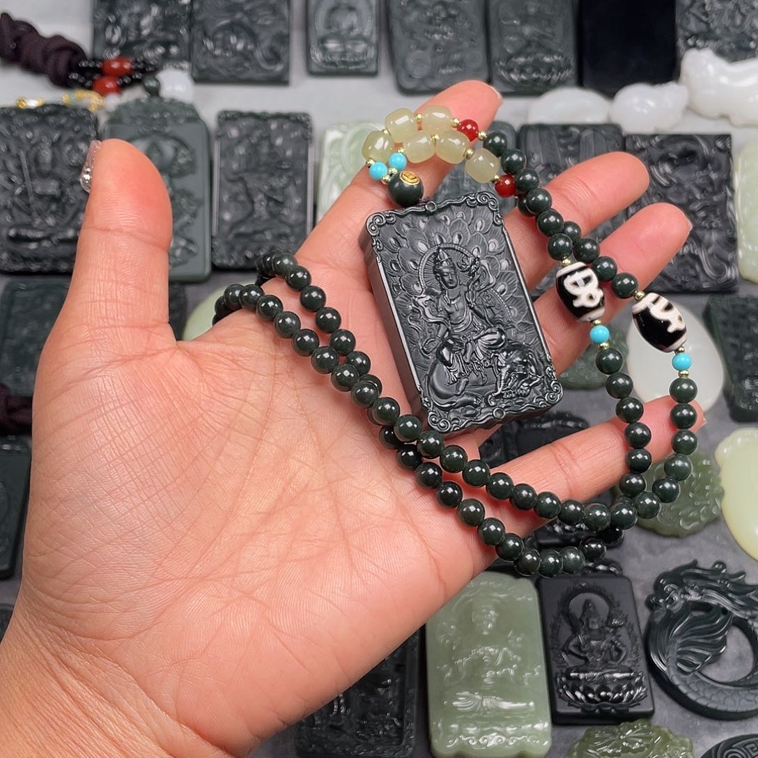 和田玉未镶嵌颈饰