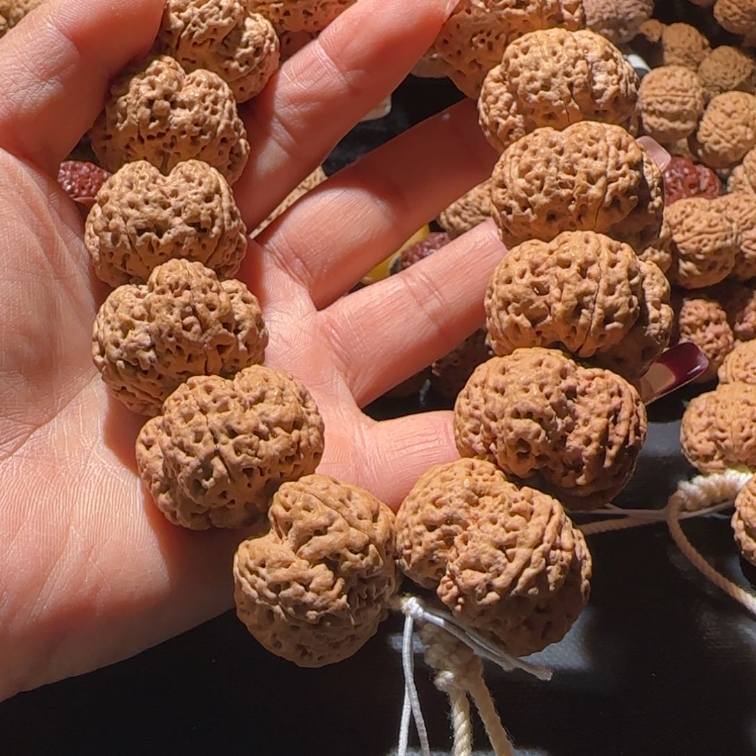 金刚菩提手串28梅问鼎