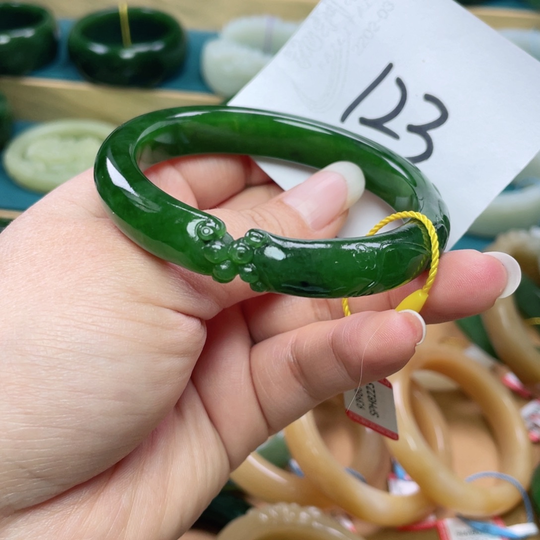 未镶嵌手镯和田玉圈口59