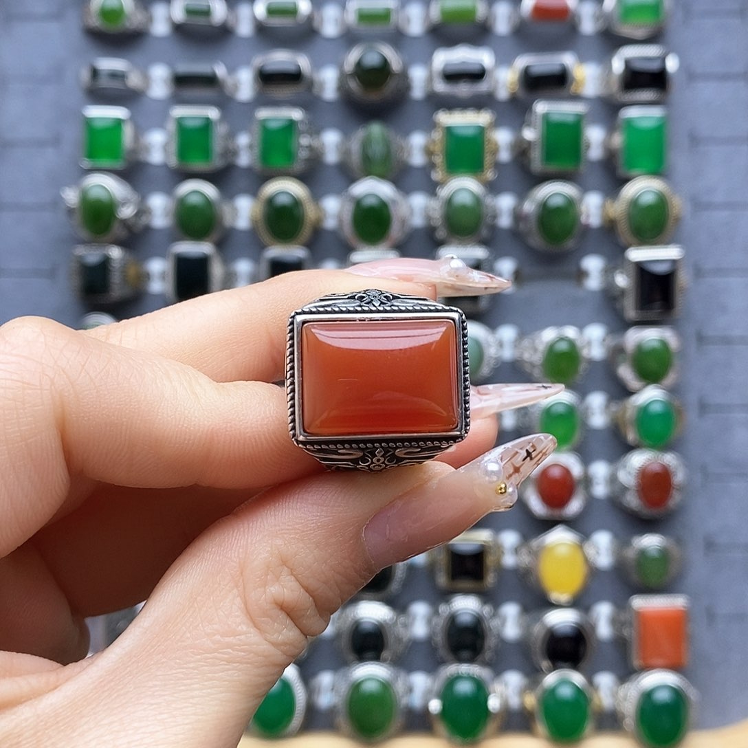 玛瑙/玉髓戒指银S925镶嵌一****蛆