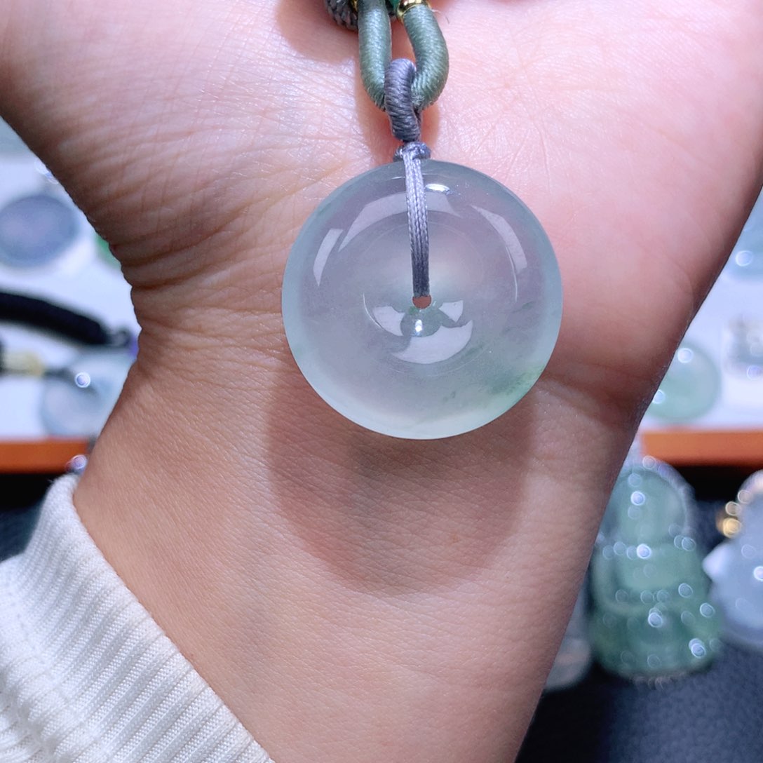 颈饰未镶嵌翡翠扣子