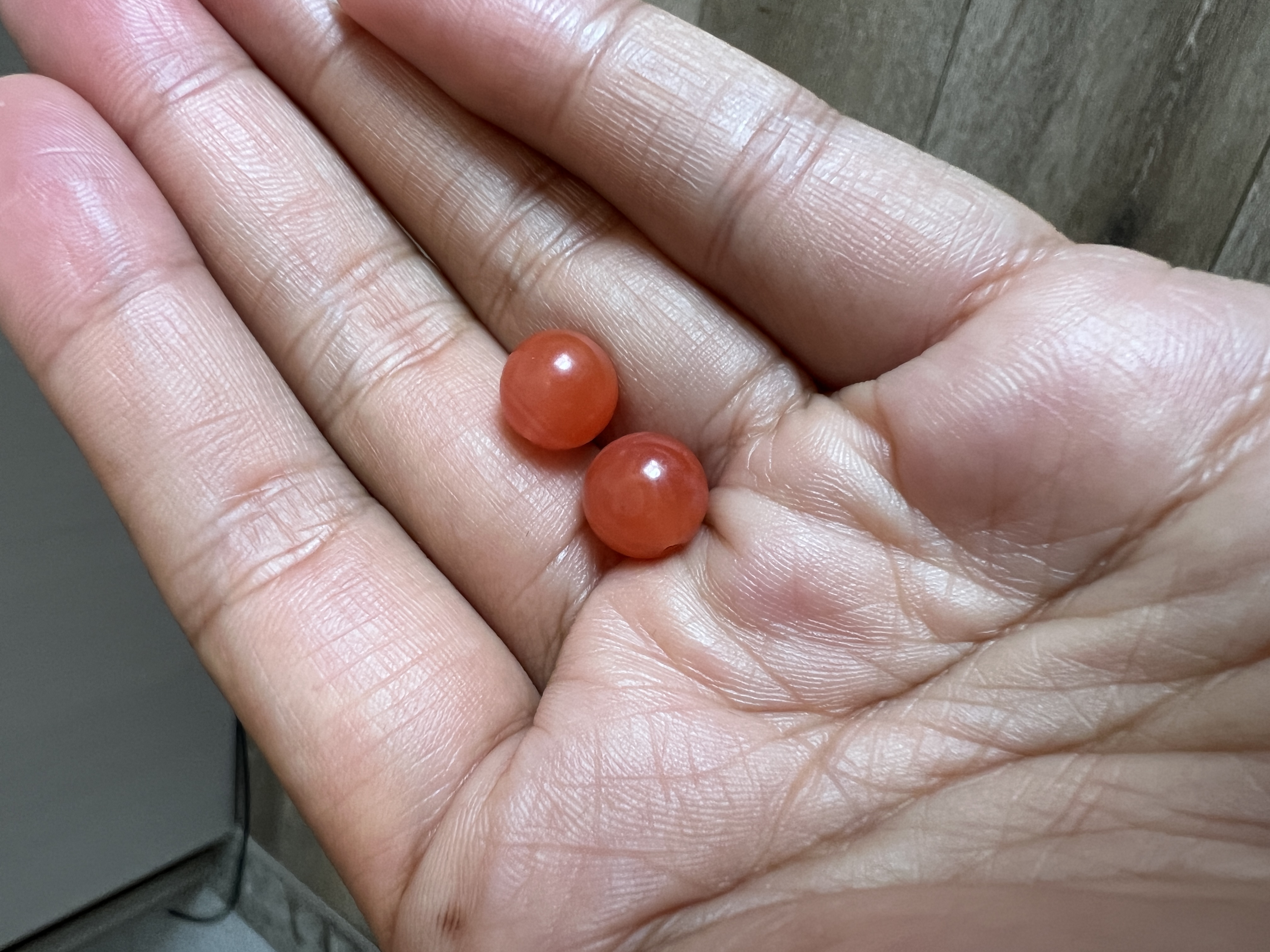 保山南红配珠一对