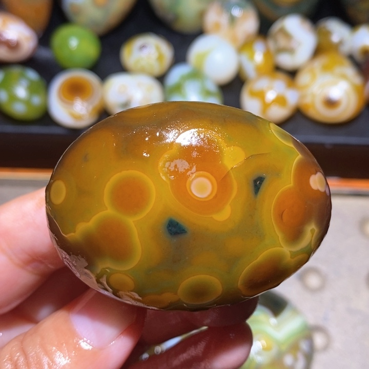玛瑙/玉髓未镶嵌珠宝半成品