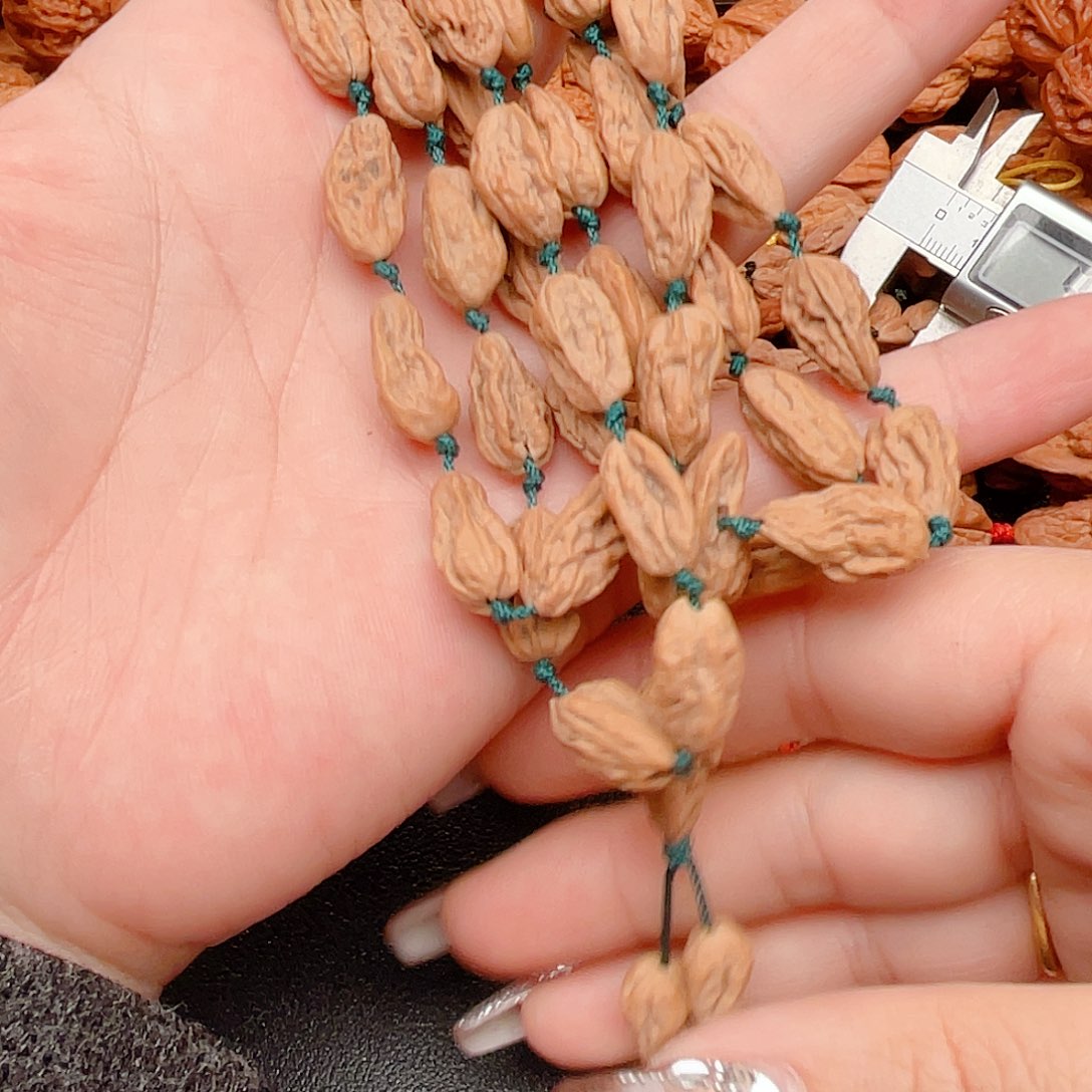 腻***生文玩核桃吊坠小蛤蟆