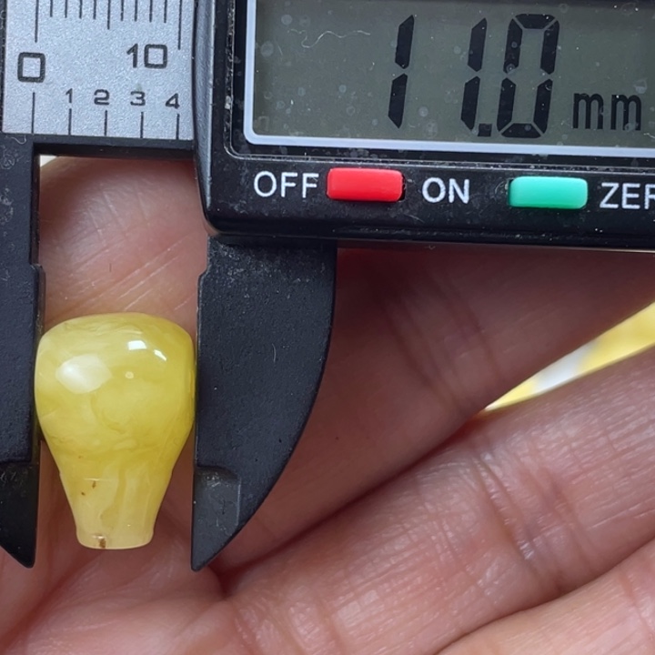 蜜蜡未镶嵌裸石3杂