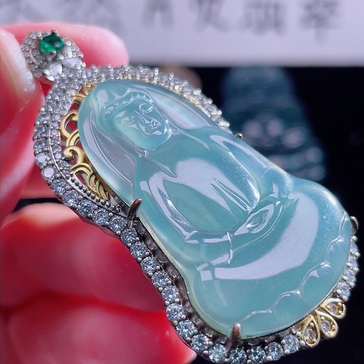 翡翠未镶嵌颈饰9999999999