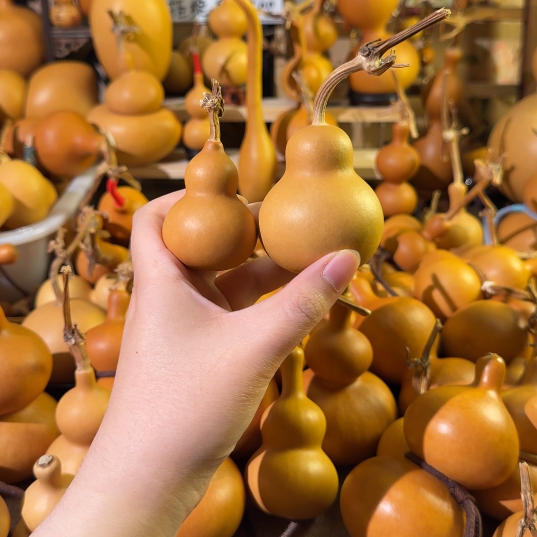 本***。天然葫芦手把摆件