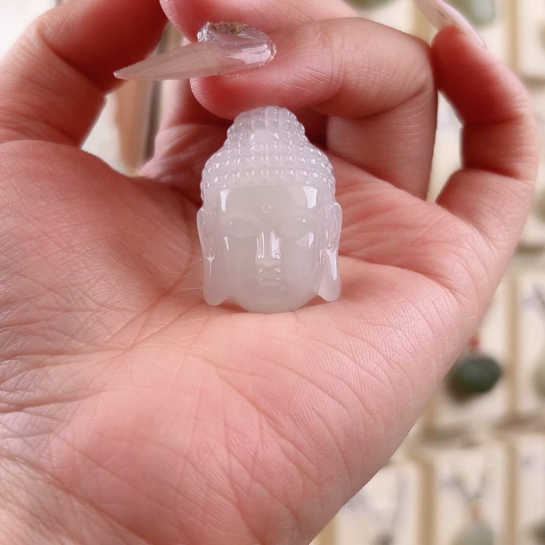 和田玉吊坠(不含链)未镶嵌?**果