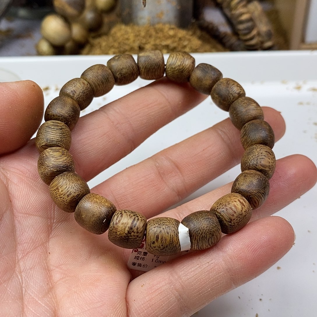 沉香手串绿棋楠规格1.0-9