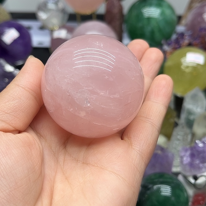 未镶嵌珠宝半成品水晶213克粉水晶球