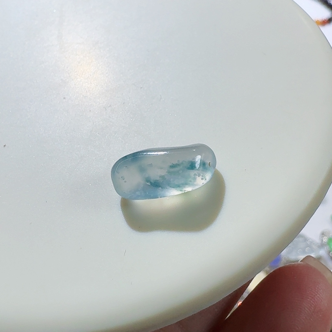 翡翠颈饰未镶嵌裸石