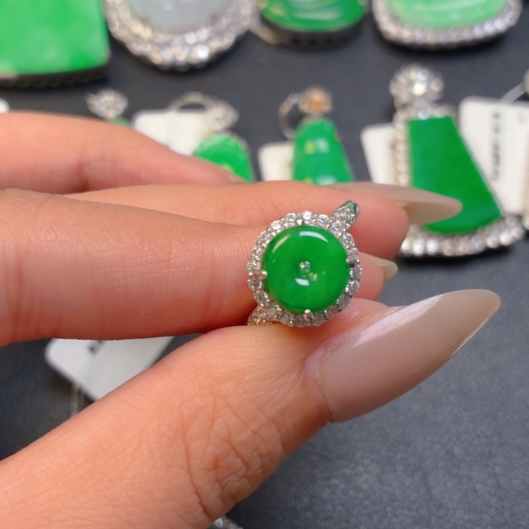 翡翠银S925镶嵌颈饰