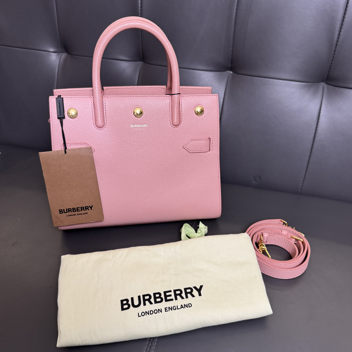 99新 BURBERRY/博柏利 博柏利粉色荔枝纹手提斜挎包