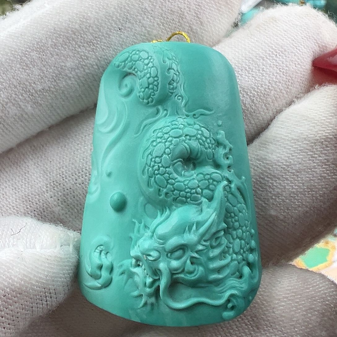 绿松石配饰未镶嵌