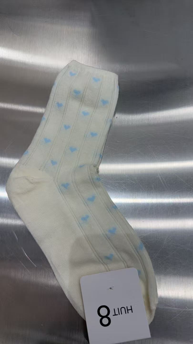 喜喜家东大门新款小爱心袜子