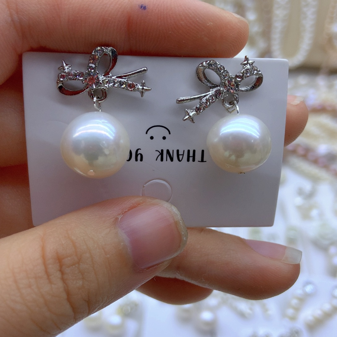 淡水珍珠未镶嵌耳饰