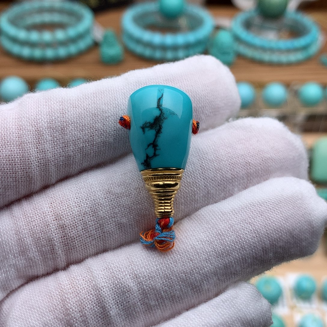 绿松石18K金镶嵌珠宝奇石