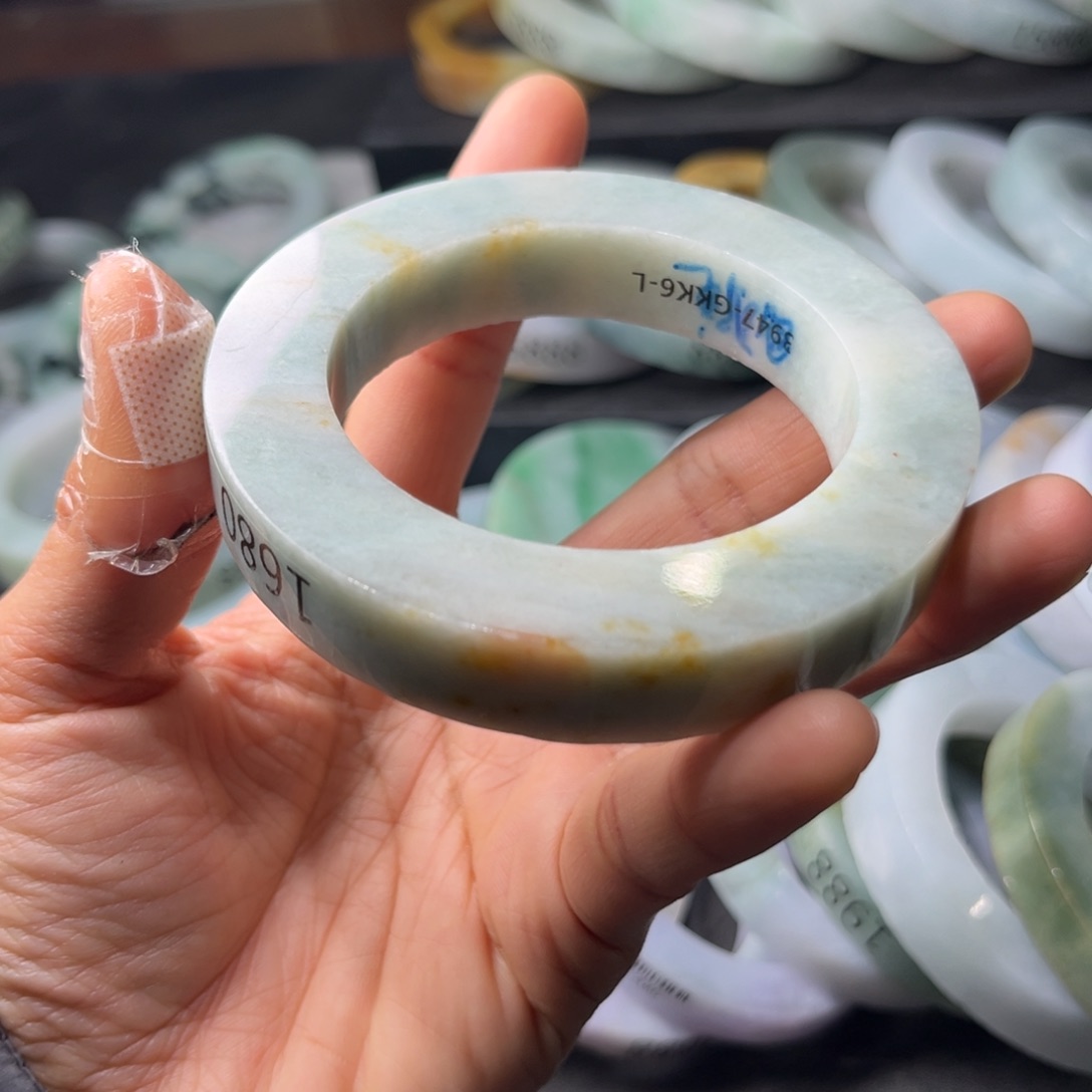 定制翡翠手镯未镶嵌