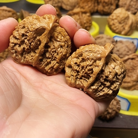 吊坠文玩核桃座山雕