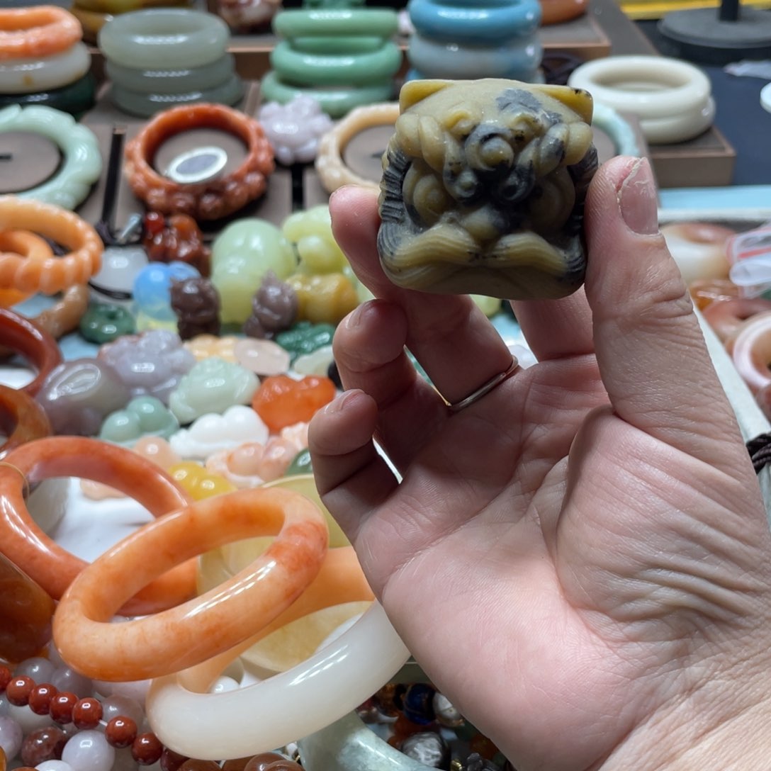 石英质玉手镯合金