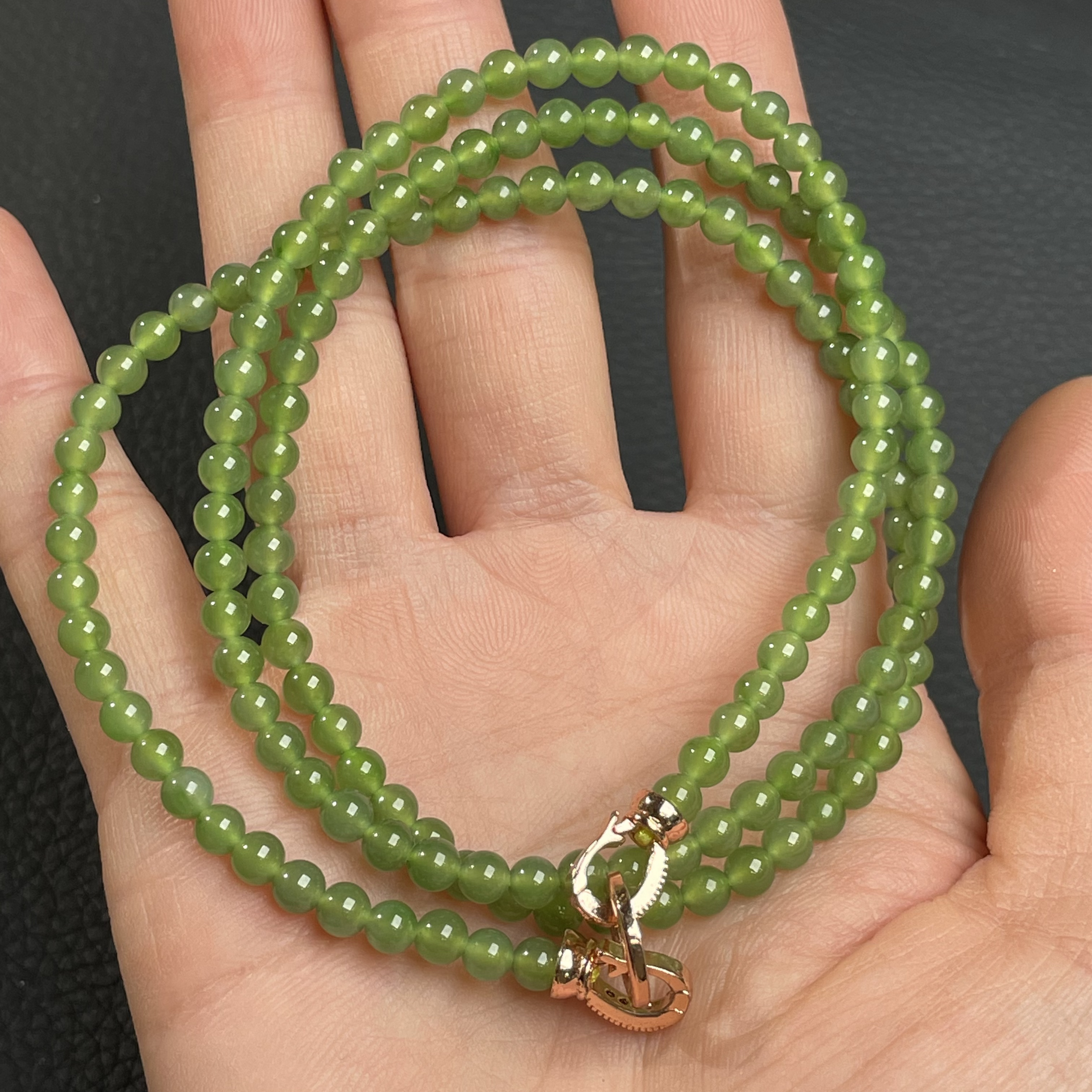 3.9mm天然和田玉圆珠项链 温润细腻 油润如脂 饱满光泽 上身大气