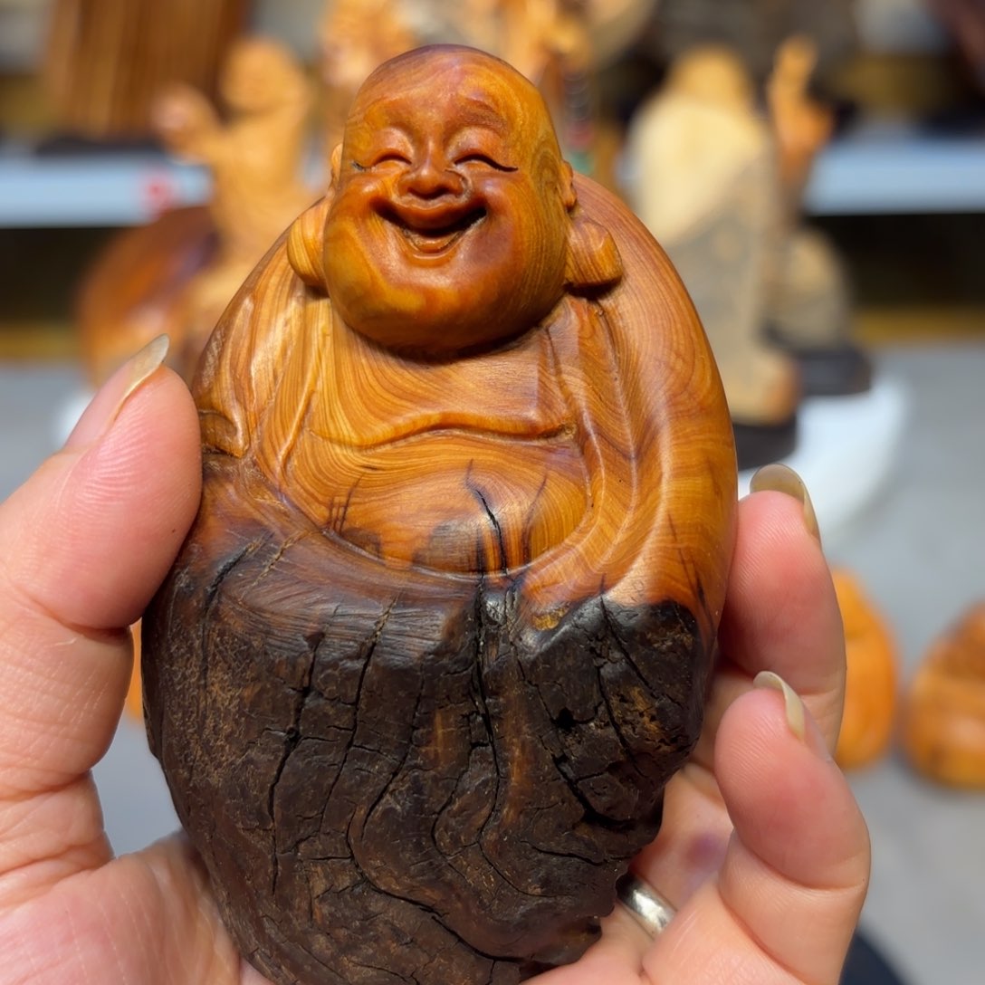 木太行崖柏弥勒佛