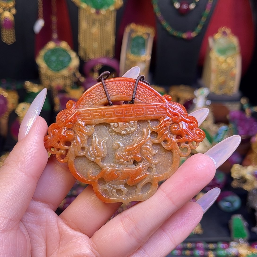 翡翠未镶嵌颈饰福利价
