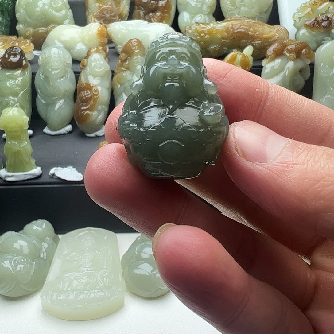 和田玉未镶嵌挂件