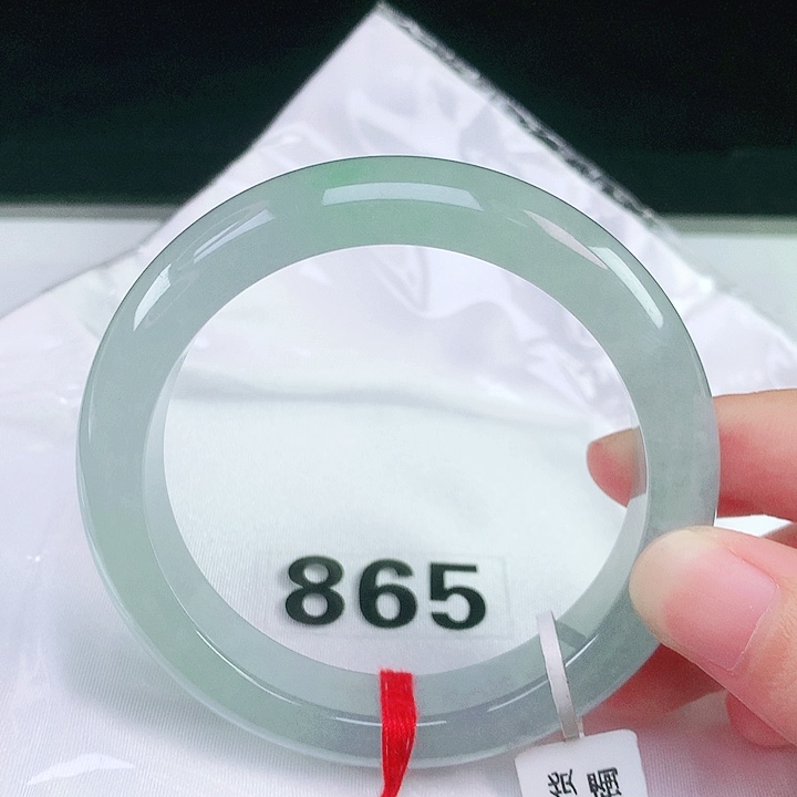 未镶嵌手镯翡翠58