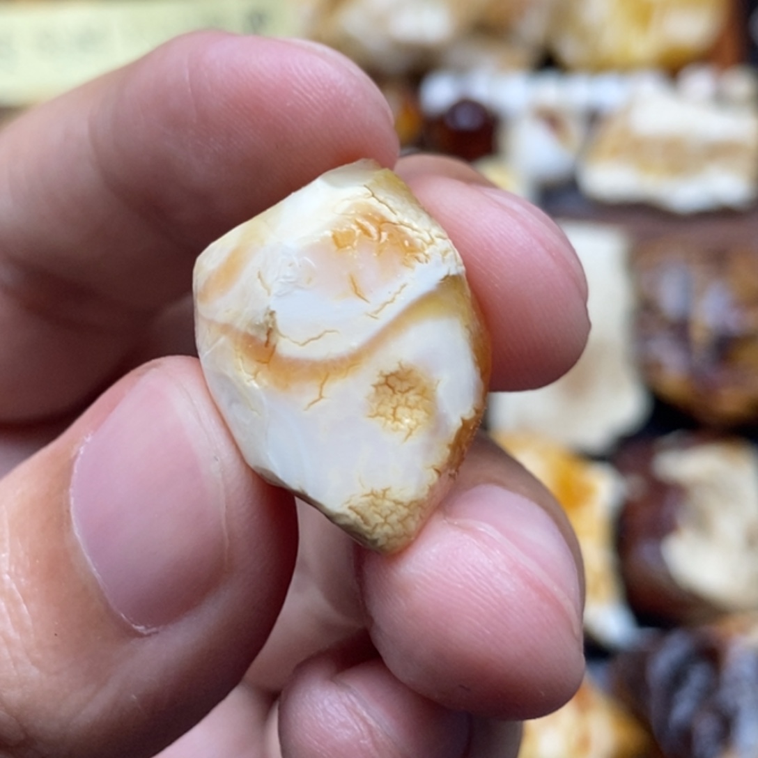 定制琥珀未镶嵌定制琥珀