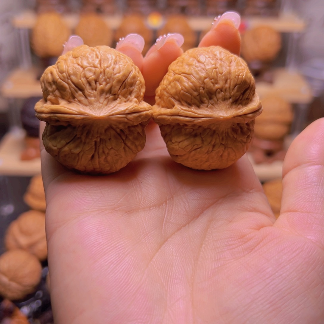 吊坠桃核方鼎H6、40……