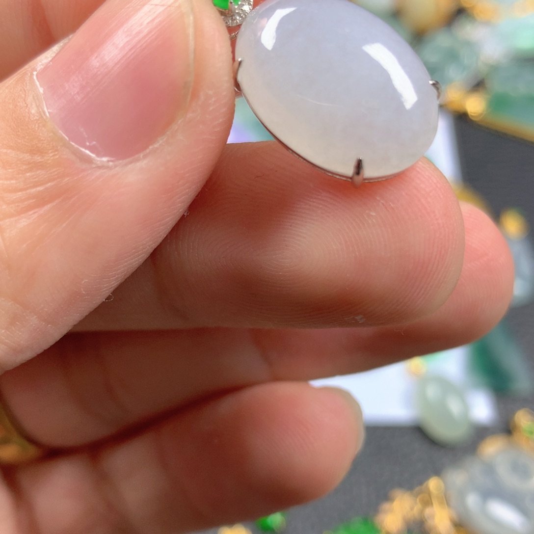 【闪购商品】翡翠颈饰18K金镶嵌翡翠