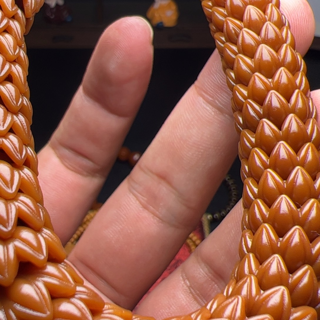 猴头核桃吊坠辣椒