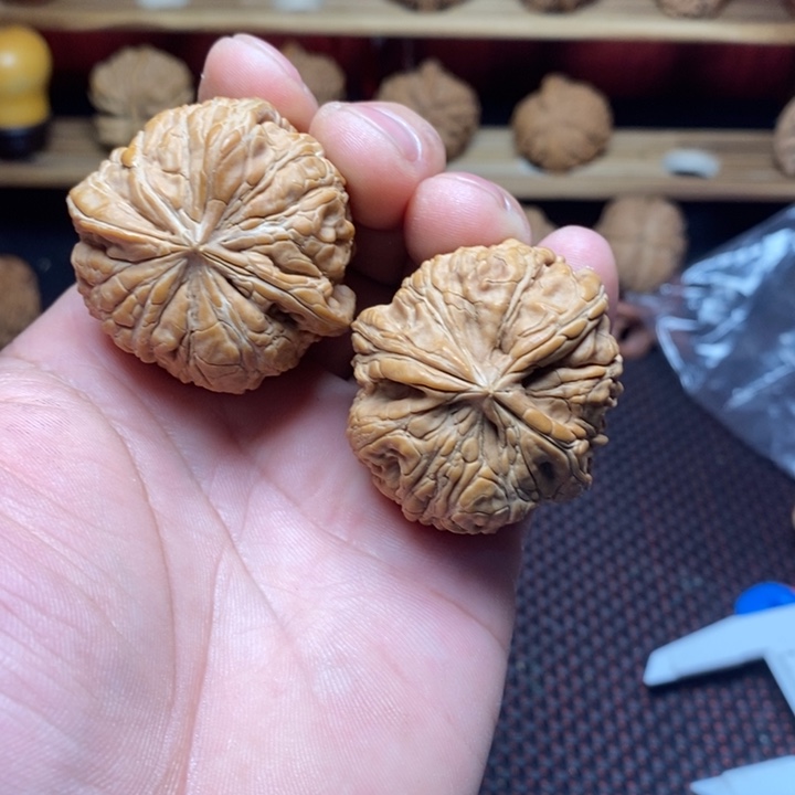 ****安文玩核桃把件文玩