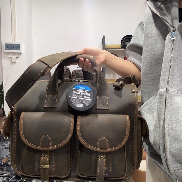 小牛皮（革）牛皮（革）头层牛皮484