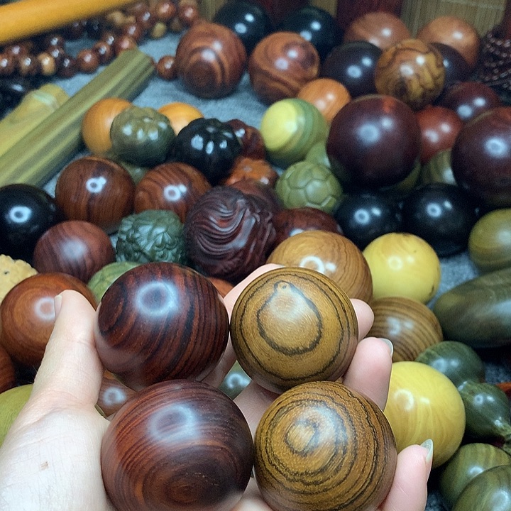 紫檀木类家具修****汉