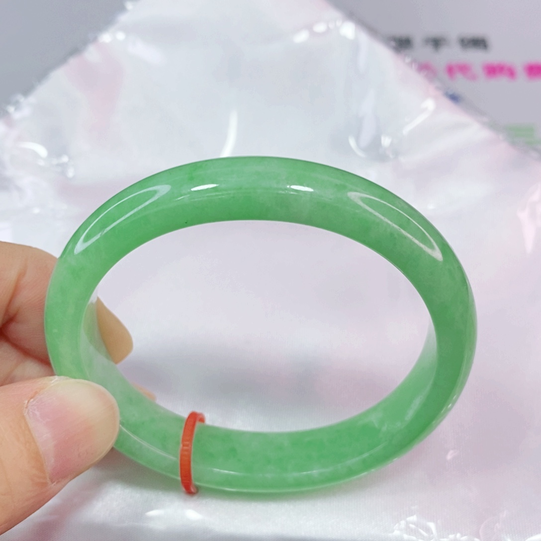 未镶嵌手镯翡翠52.6圈口贵妃