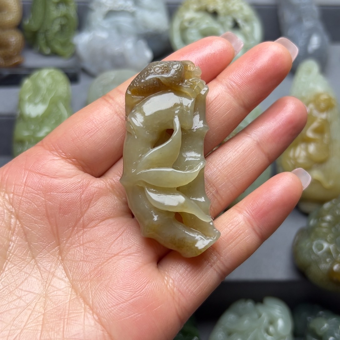 和田玉颈饰未镶嵌